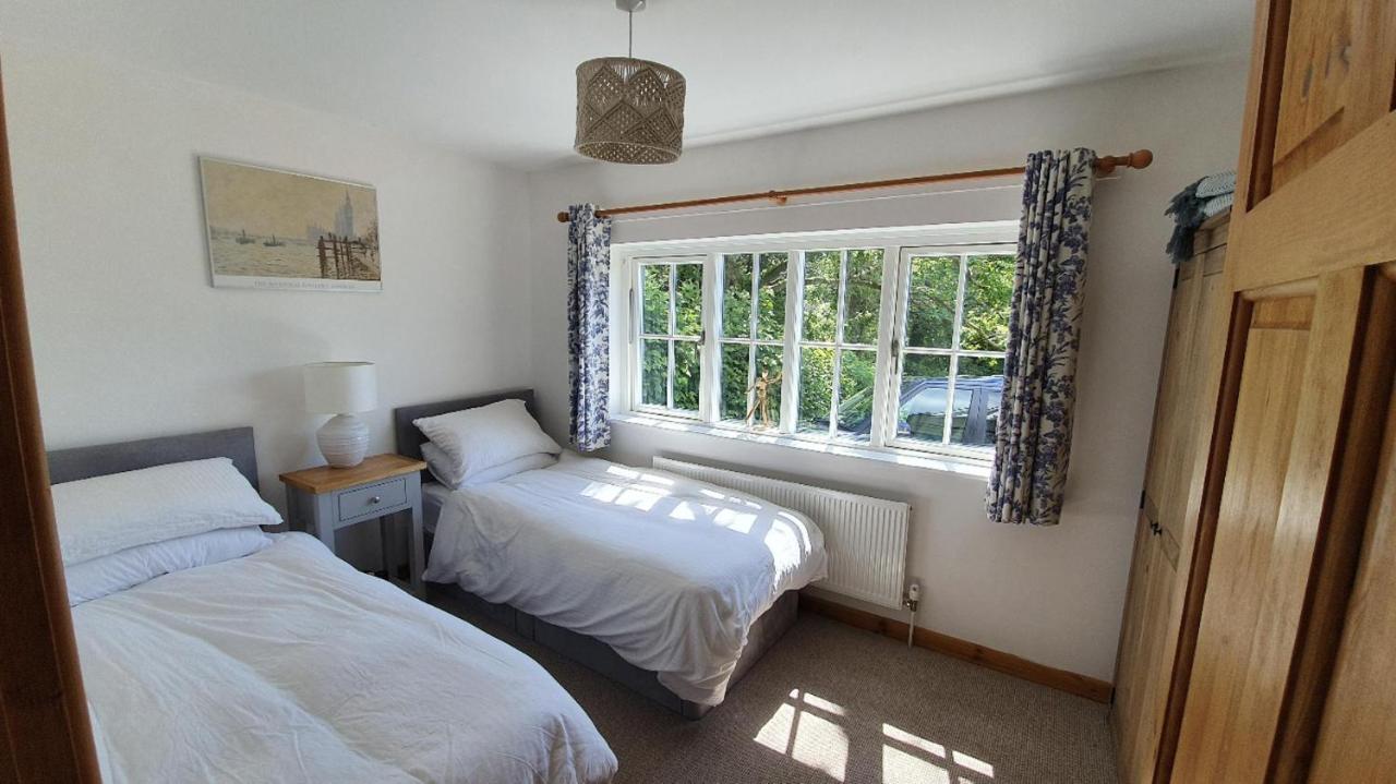Cosy 2-Bed Property In Ashburton Dartmoor นิวตันแอบบ็อต ภายนอก รูปภาพ