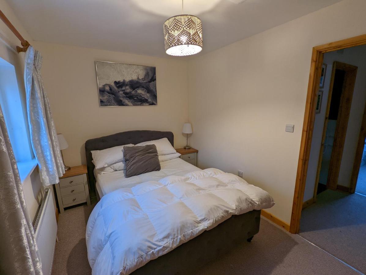 Cosy 2-Bed Property In Ashburton Dartmoor นิวตันแอบบ็อต ภายนอก รูปภาพ